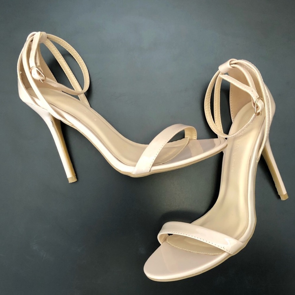 Nude heels!